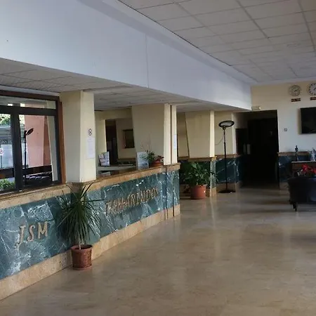 Διαμέρισμα Cozy With First Line Seaview In Perfect Location, Near The Marina *
